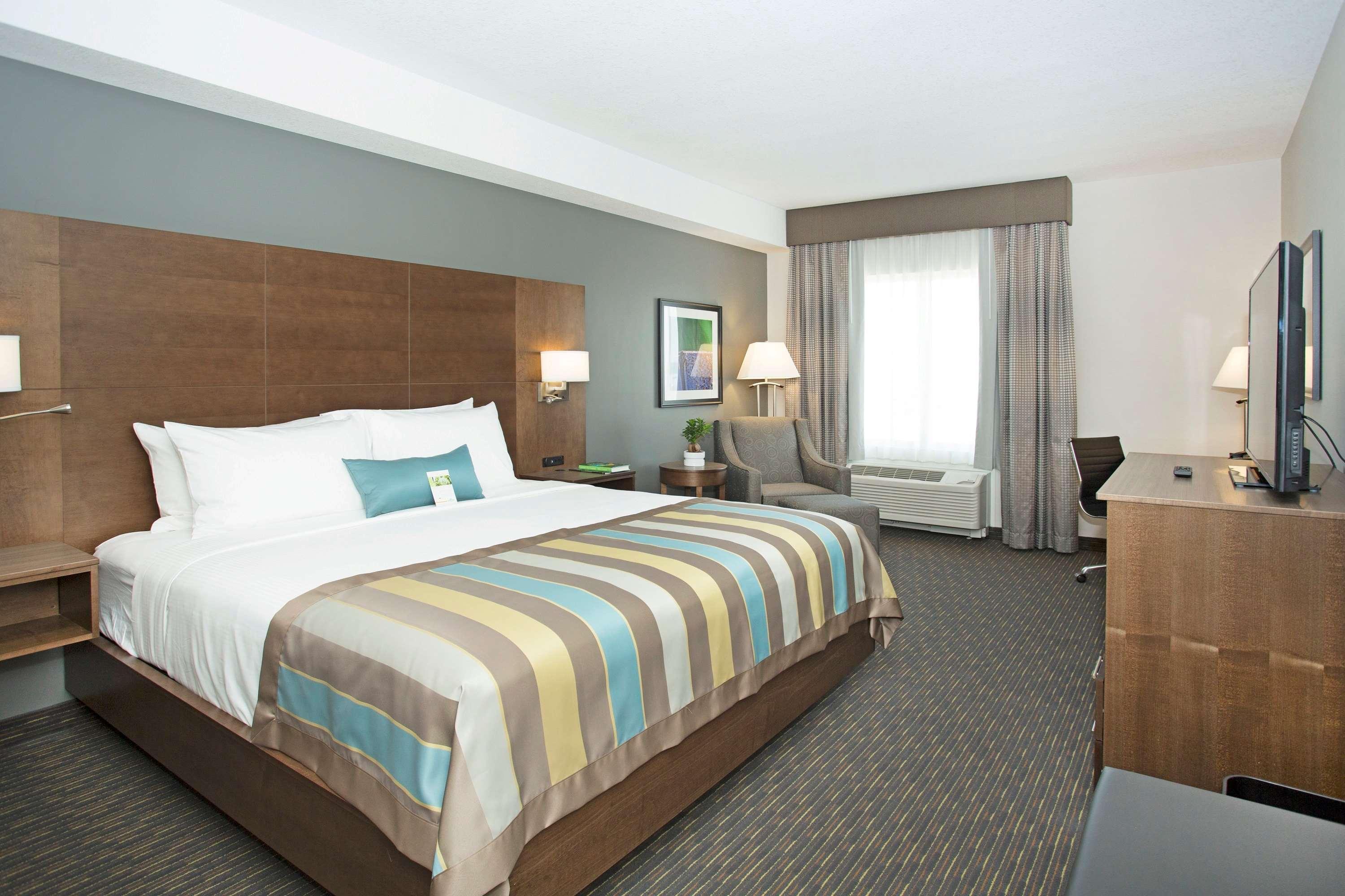 Wingate By Wyndham Calgary Airport Hotel Bagian luar foto